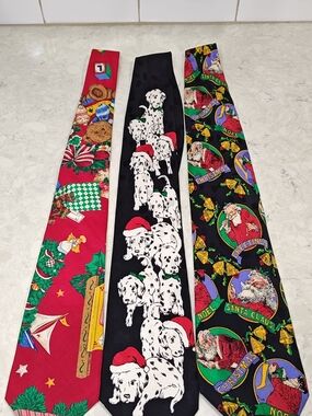 Vintage Addiction And Scrub Brand neckties 2 are crafted from 100% silk 0094